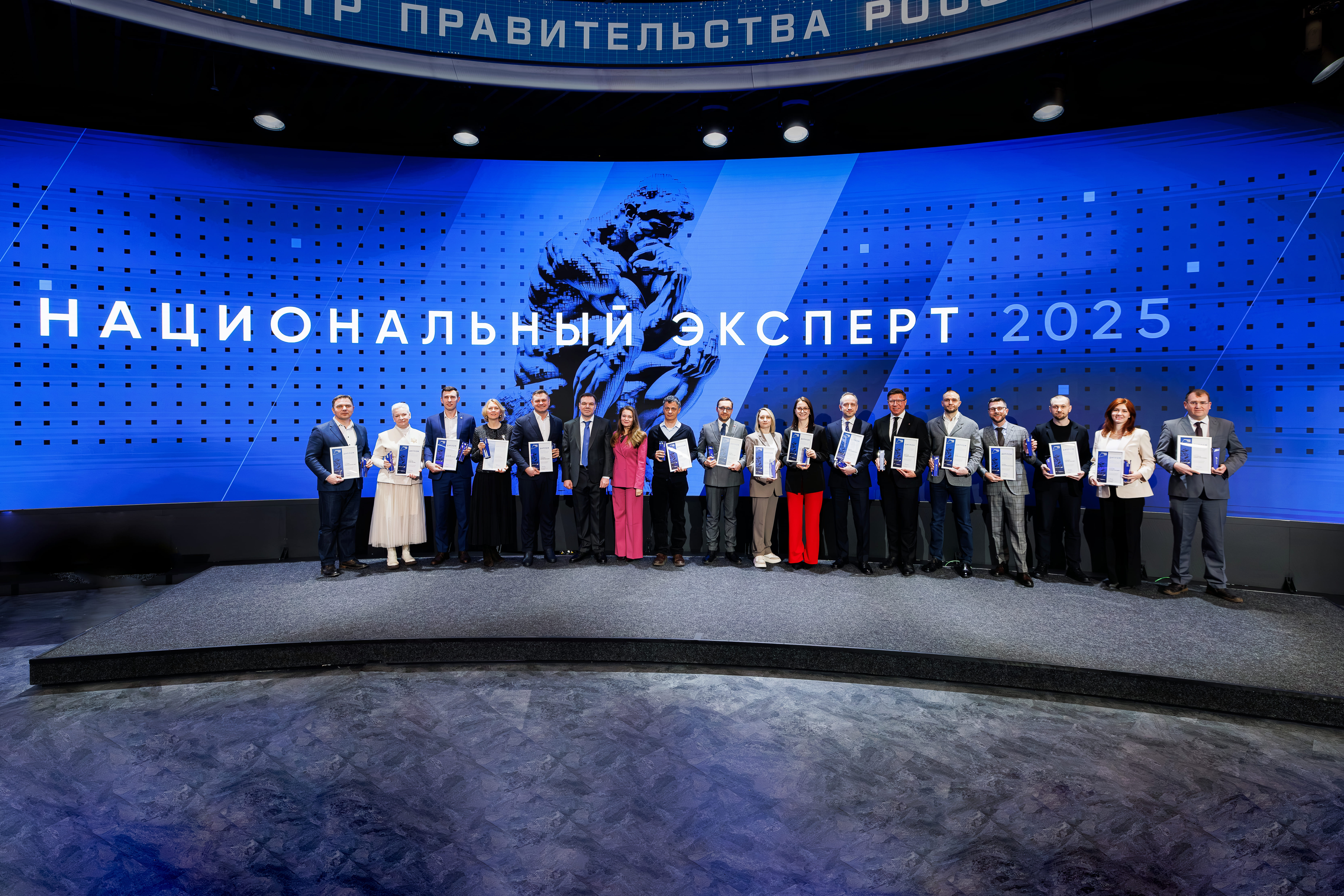 «Национальные приоритеты» представили сводный экспертный доклад о достижении технологического лидерства